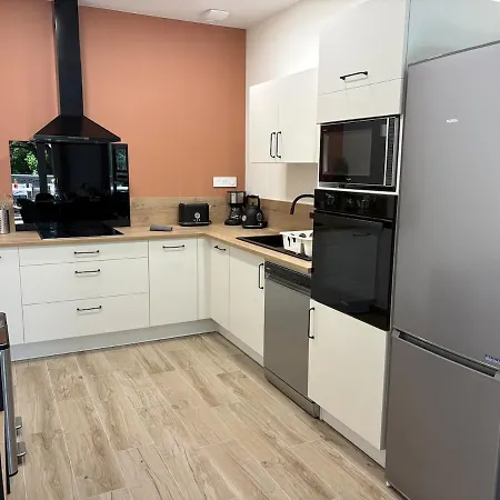 L'escapade - Renove Avec Gout Avec Balcon, Proche Puy Dufou Appartement