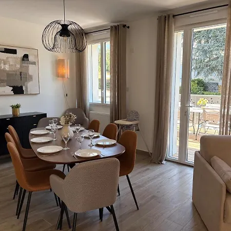 L'escapade - Renove Avec Gout Avec Balcon, Proche Puy Dufou Appartement