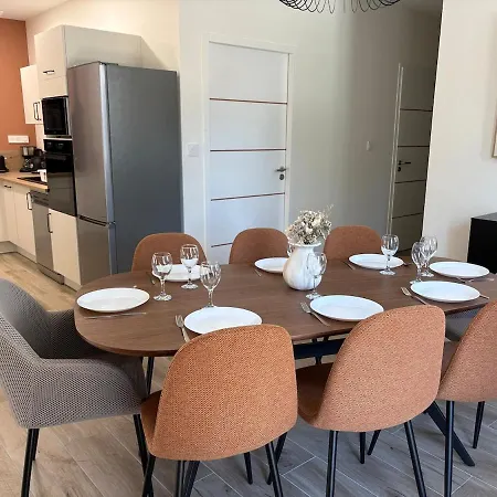 L'escapade - Renove Avec Gout Avec Balcon, Proche Puy Dufou Appartement